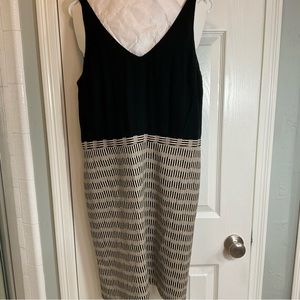 Ann Taylor Loft Dress Size 10, black & tan, hidden back zip, sleeveless, v-neck